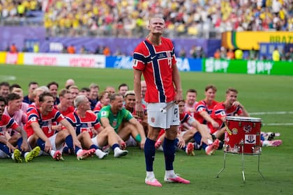 Haaland dirige el remo vikingo tras la victoria sobre Brasil