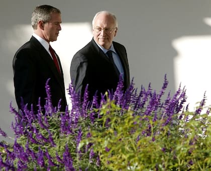 Bush y Dick Cheney en 2003