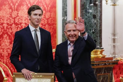 Los enviados de Trump, Steve Witkoff y Jared Kushner, participan de las conversaciones con Putin, en el Palacio del Senado del Kremlin, en Moscú