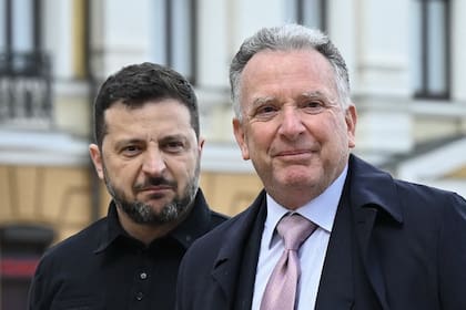 Zelensky recibe al enviado especial de Estados Unidos Steve Witkoff antes de sus conversaciones en Kiev